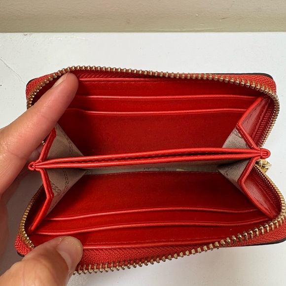 Michael Kors Vibrant Red Textured Wallet - Picture 4 of 7